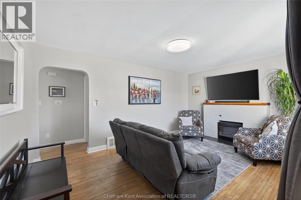 118 Gordon Street, Sarnia, Ontario  N7T 6N8 - Photo 4 - 25028671