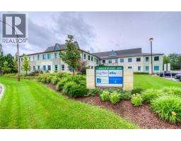 650 RIVERBEND Drive Unit# B, Kitchener, Ontario
