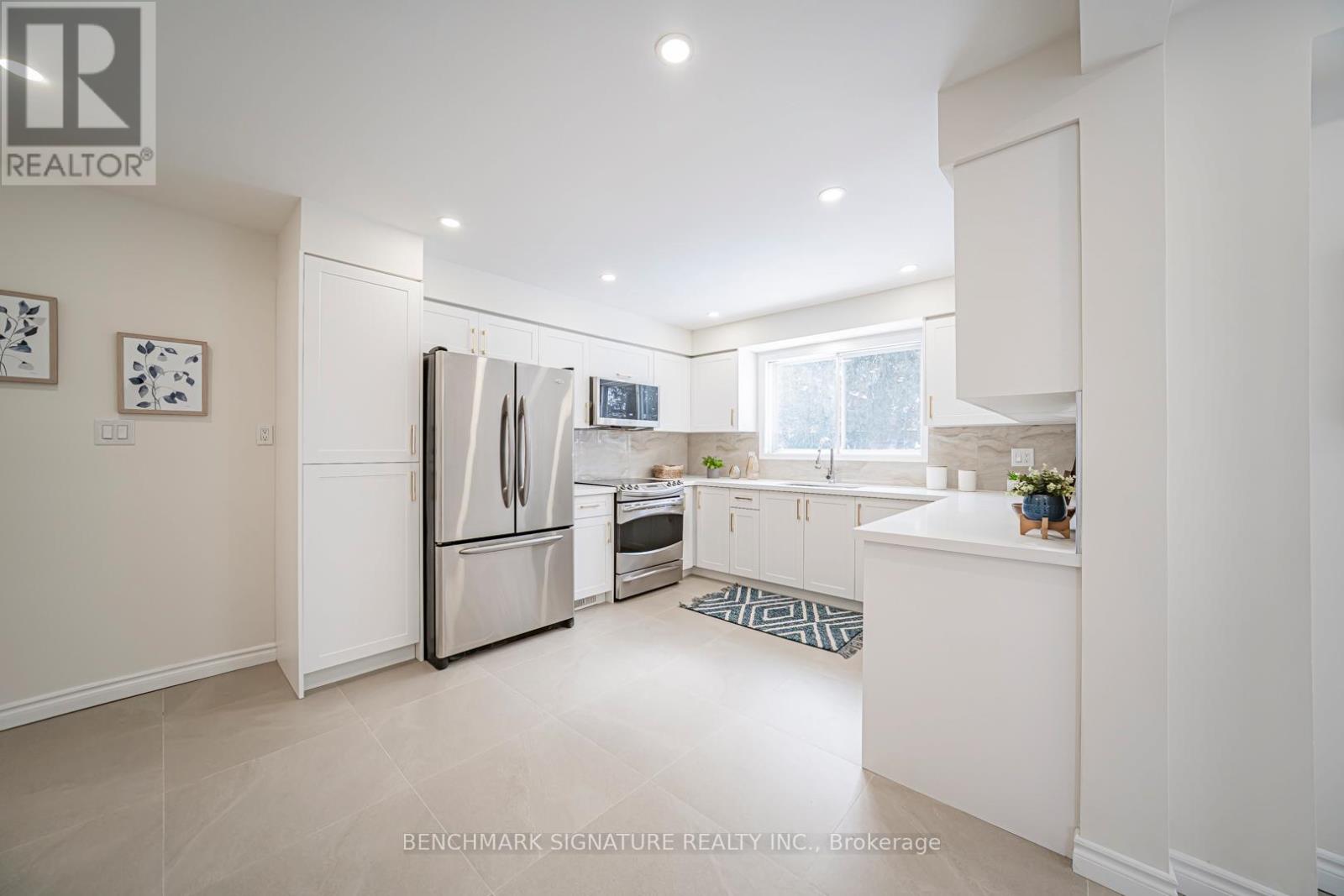 115 Simonston Boulevard, Markham, Ontario  L3T 4L9 - Photo 10 - N12885376