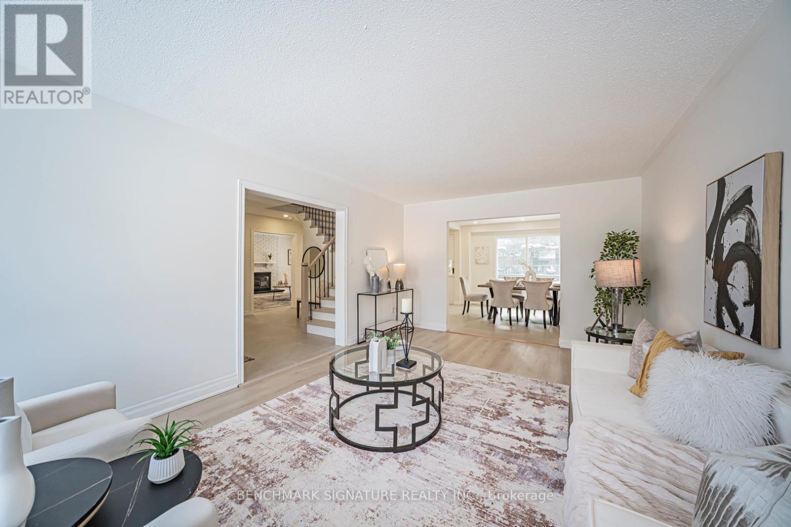 115 Simonston Boulevard, Markham, Ontario  L3T 4L9 - Photo 5 - N12885376