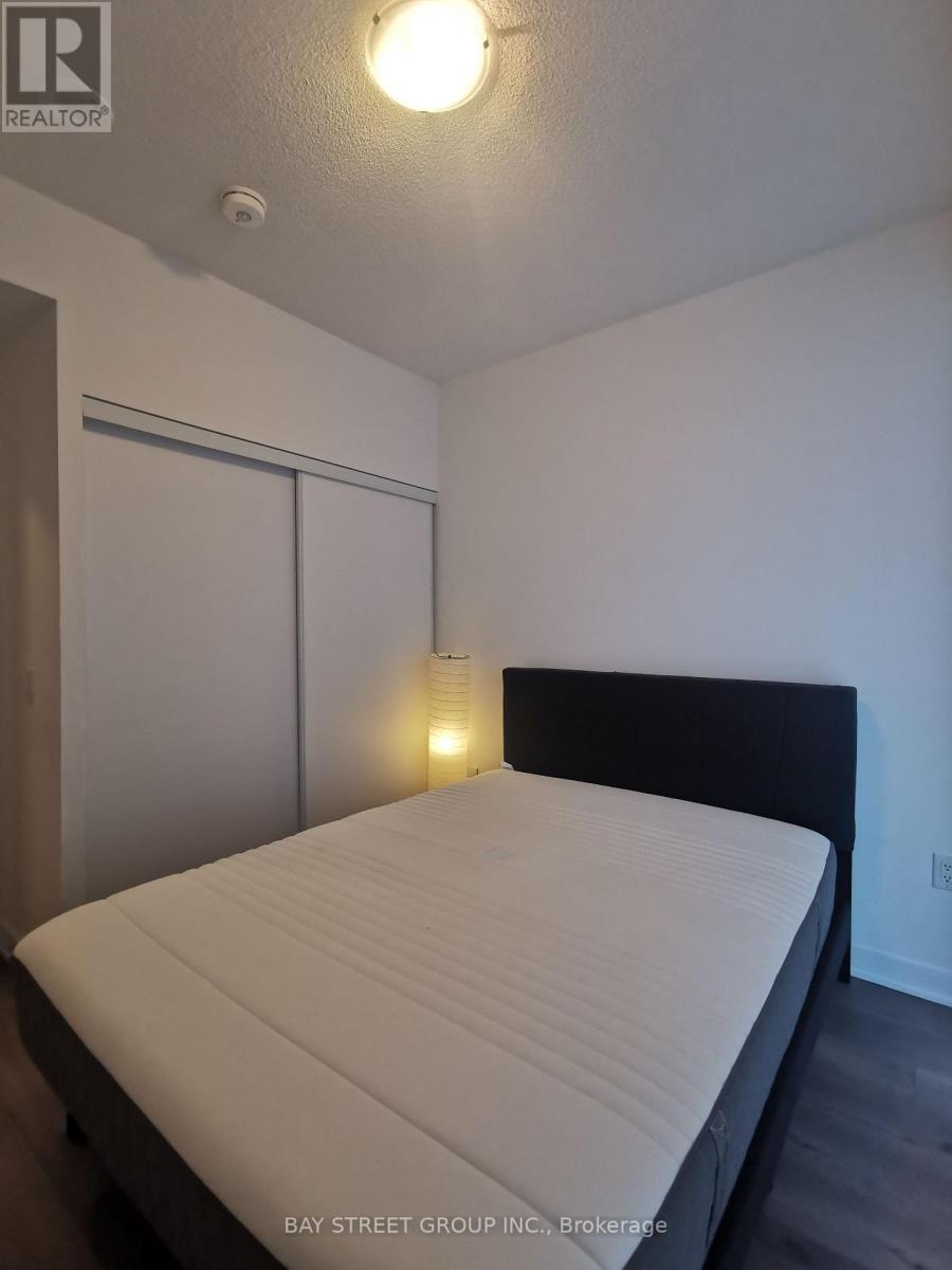 701 - 10 Honeycrisp Crescent, Vaughan, Ontario  L4K 0M7 - Photo 12 - N12885378