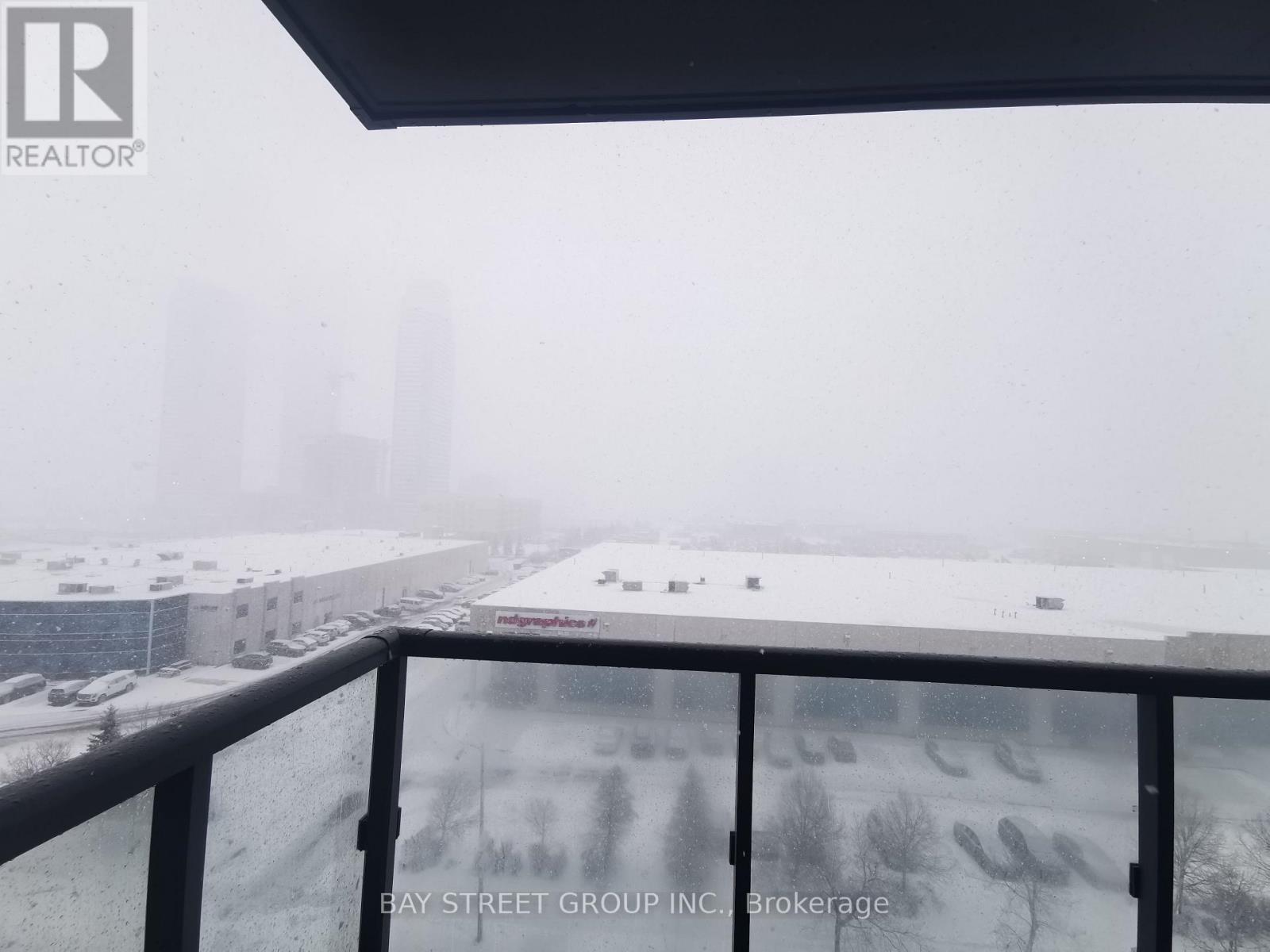 701 - 10 Honeycrisp Crescent, Vaughan, Ontario  L4K 0M7 - Photo 16 - N12885378