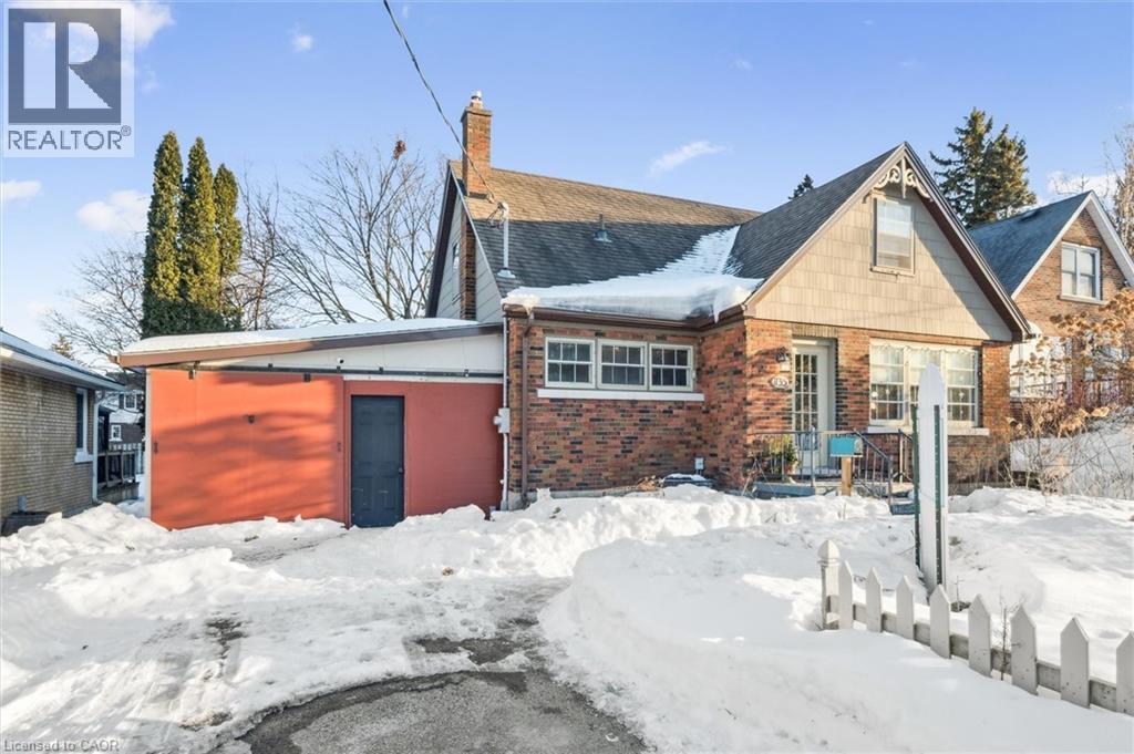 1135 Queens Boulevard, Kitchener, Ontario  N2M 1B9 - Photo 3 - 40809052