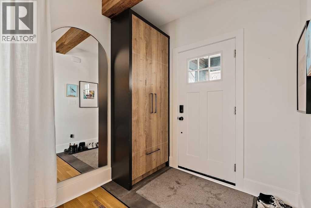 1509 19 Avenue Sw, Calgary, Alberta  T2T 0J2 - Photo 3 - A2292232