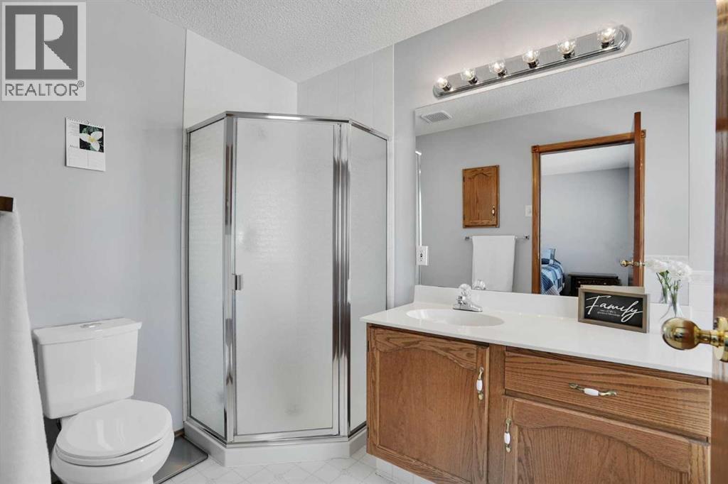 131 Hawkmount Green Nw, Calgary, Alberta  T3G 3T8 - Photo 19 - A2293540