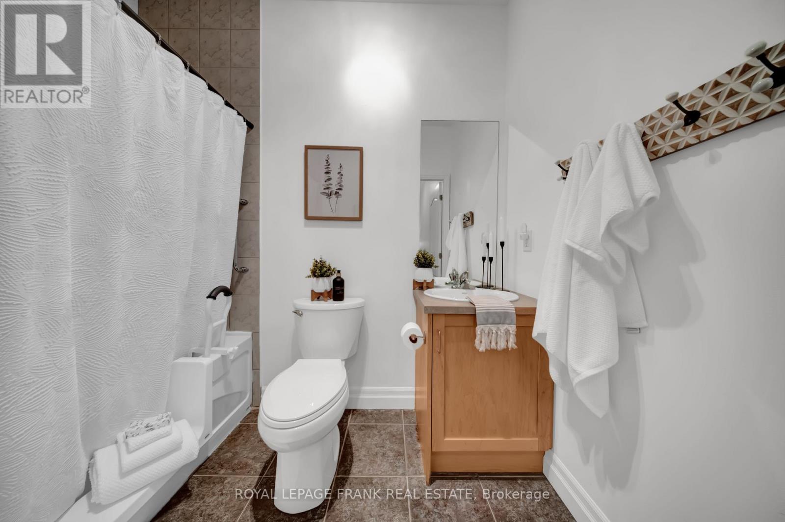 306 - 44 Bond Street W, Oshawa, Ontario  L1G 6R2 - Photo 10 - E12885390