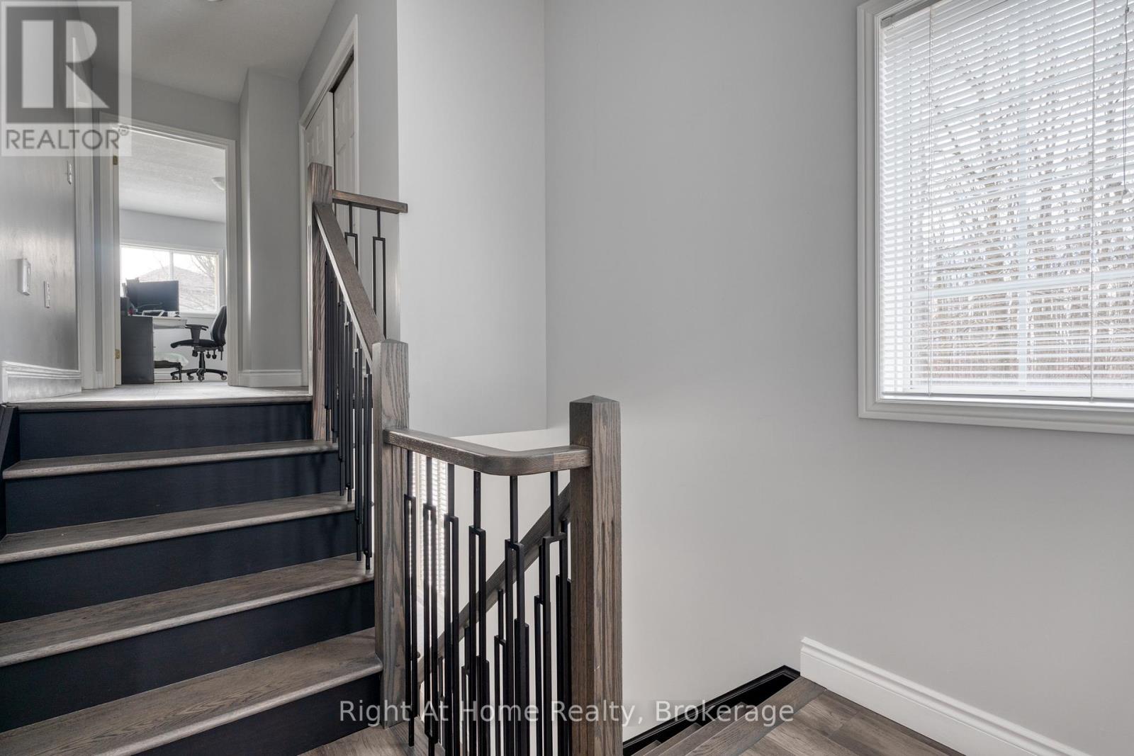 198 Gatestone Drive, Hamilton, Ontario  L8J 3V4 - Photo 23 - X12885404