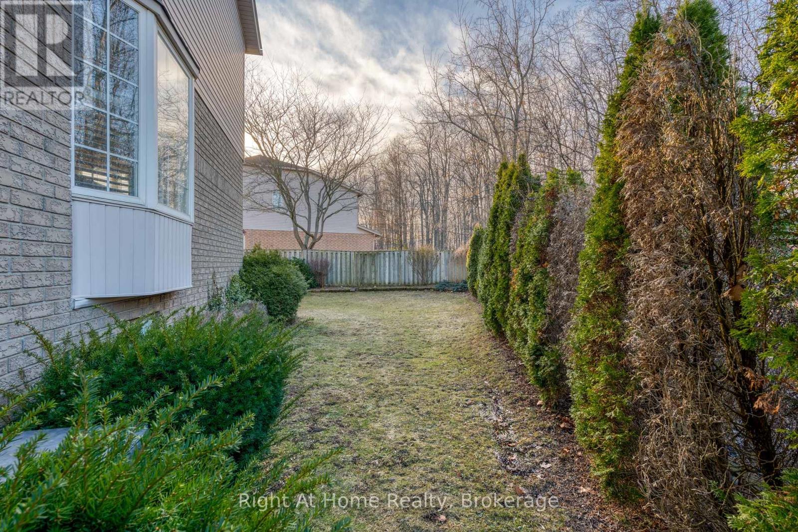 198 Gatestone Drive, Hamilton, Ontario  L8J 3V4 - Photo 40 - X12885404