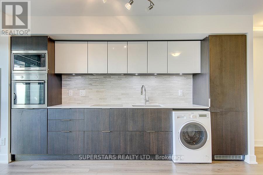 903 - 318 Richmond Street W, Toronto, Ontario  M5V 0B4 - Photo 3 - C12885388