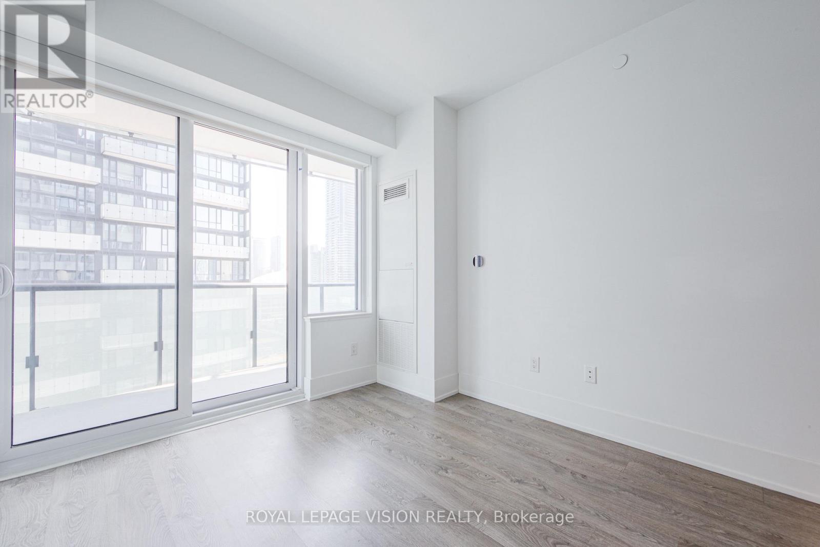1512 - 480 Front Street W, Toronto, Ontario  M5V 0V6 - Photo 17 - C12885400