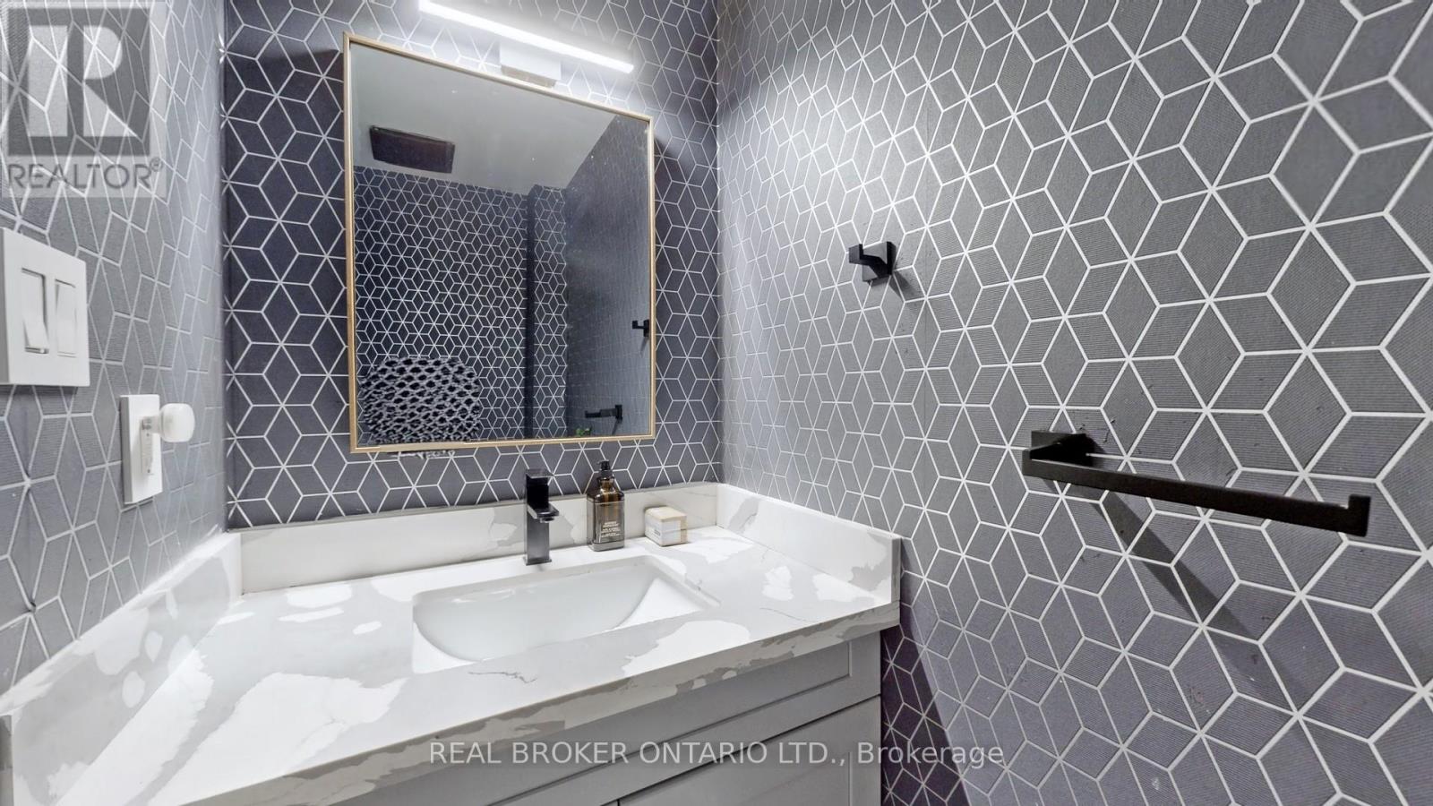 26 - 909 King Street W, Oshawa, Ontario  L1J 2L4 - Photo 17 - E12885410