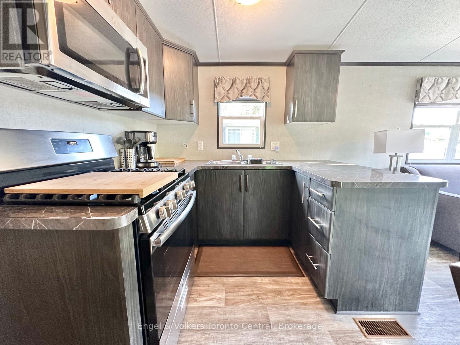 B8 - 7489 Sideroad 5 E, Wellington North, Ontario  N0G 2L0 - Photo 13 - X12885416