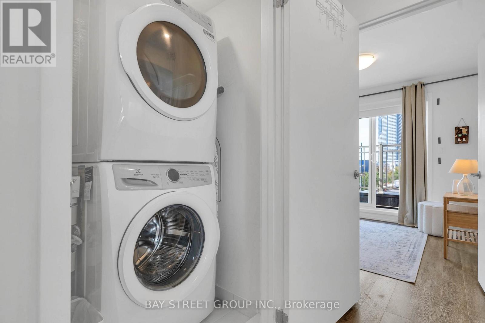 268 - 150 Honeycrisp Crescent, Vaughan, Ontario  L4K 0N1 - Photo 21 - N12885406