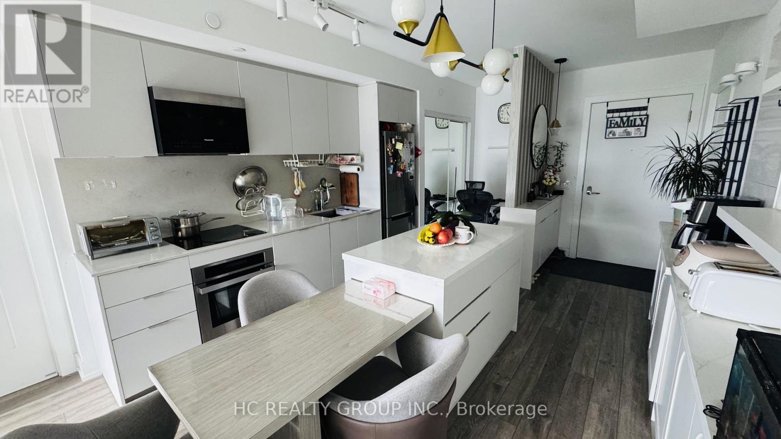 9 Clegg Road, Markham, Ontario  L6G 0H3 - Photo 4 - N12885408