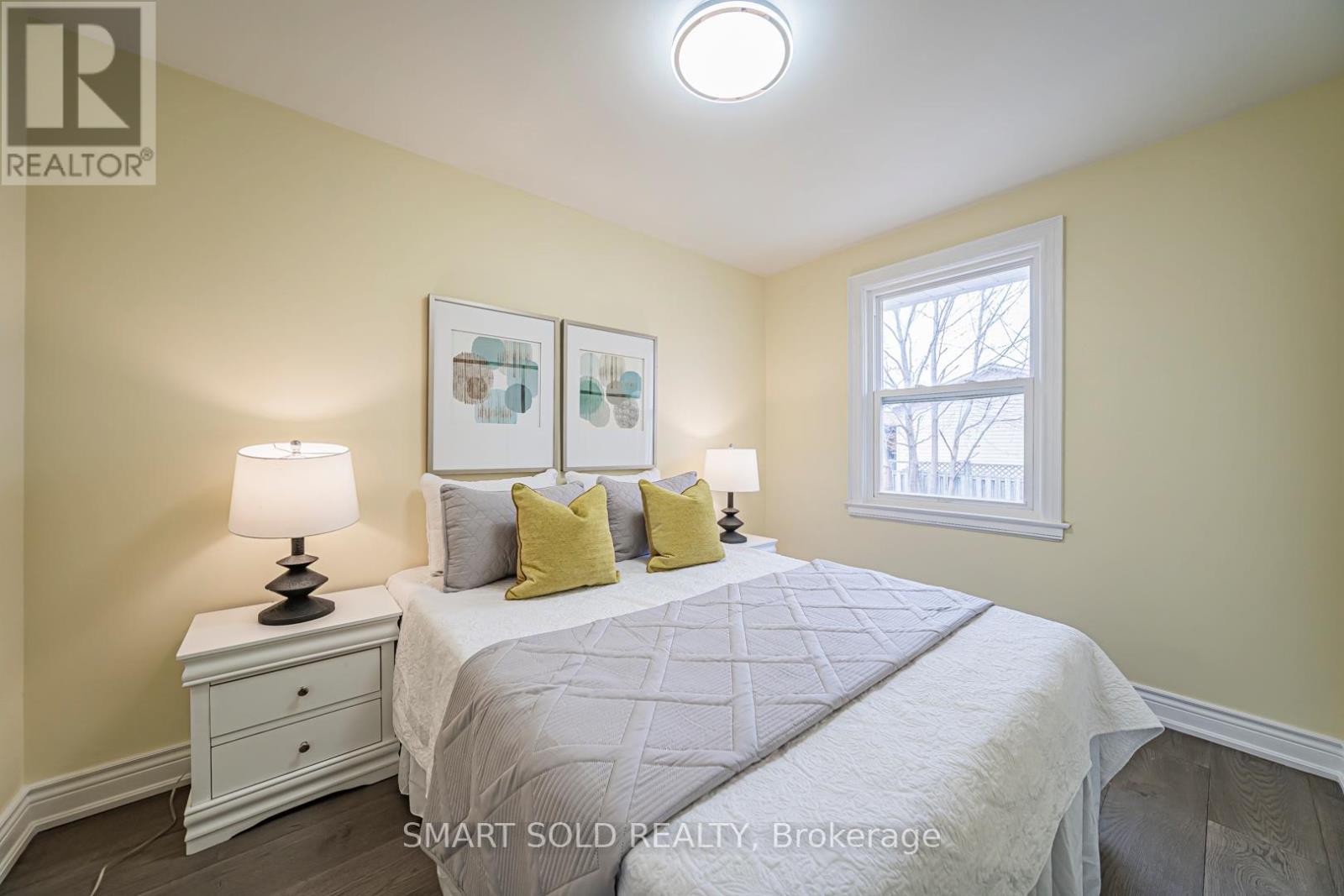 995 Garrard Avenue, Mississauga, Ontario  L5E 1L4 - Photo 33 - W12885392