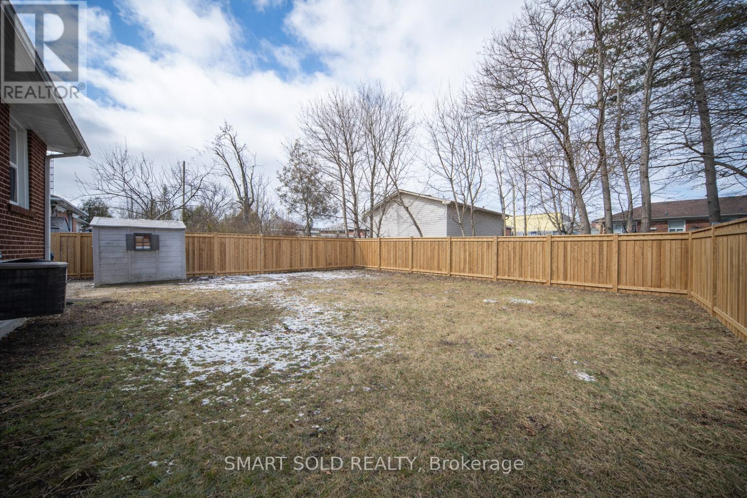 995 Garrard Avenue, Mississauga, Ontario  L5E 1L4 - Photo 48 - W12885392