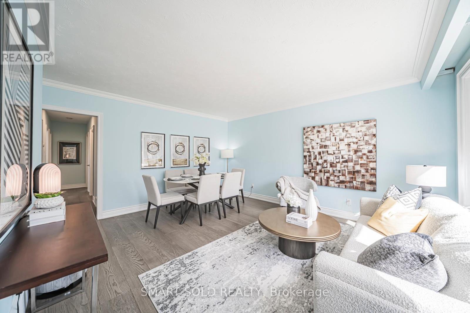 995 Garrard Avenue, Mississauga, Ontario  L5E 1L4 - Photo 9 - W12885392