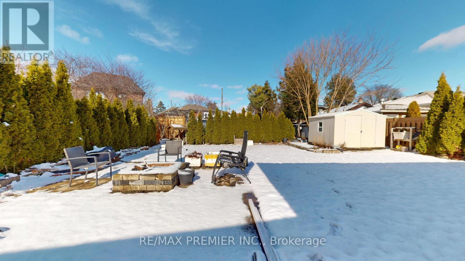 160 Verobeach Boulevard, Toronto, Ontario  M9M 1R3 - Photo 18 - W12885396