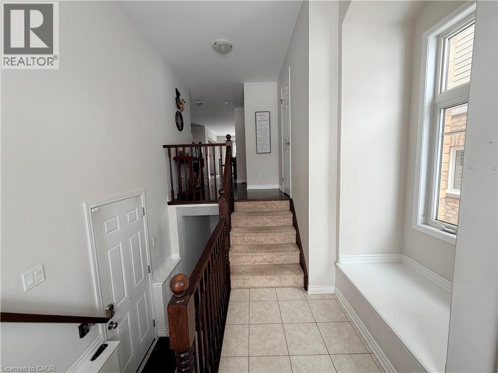 31 Sofitel Drive, Kitchener, Ontario  N2R 0J3 - Photo 5 - 40812346