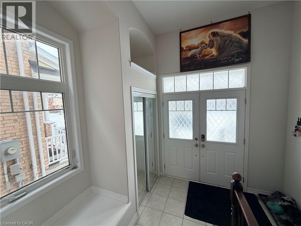 31 Sofitel Drive, Kitchener, Ontario  N2R 0J3 - Photo 4 - 40812346