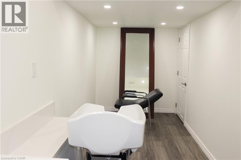 31 Sofitel Drive, Kitchener, Ontario  N2R 0J3 - Photo 28 - 40812346