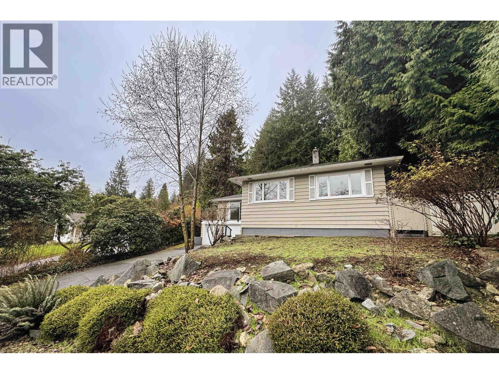 111 BONNYMUIR DRIVE, West Vancouver, British Columbia
