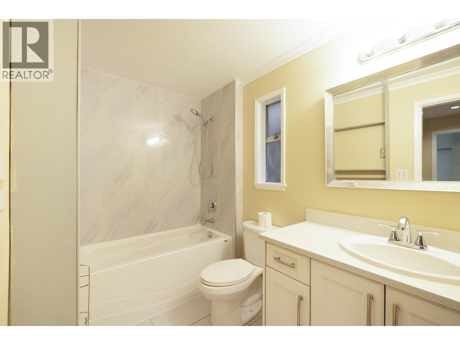 111 Bonnymuir Drive, West Vancouver, British Columbia  V7S 1L4 - Photo 24 - R3077440