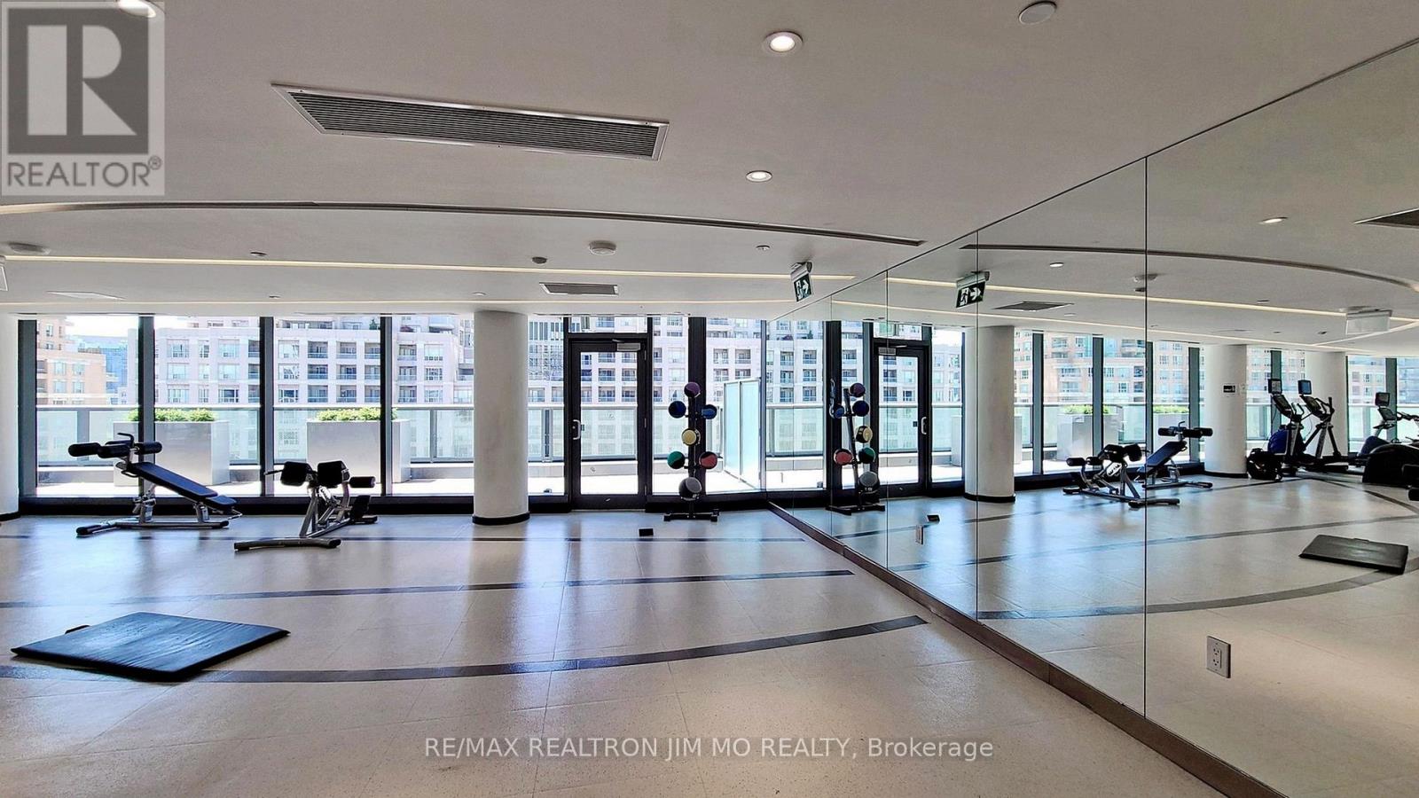 1501 - 11 Wellesley Street W, Toronto, Ontario M4Y 0G4 - Photo 34 - C12885418