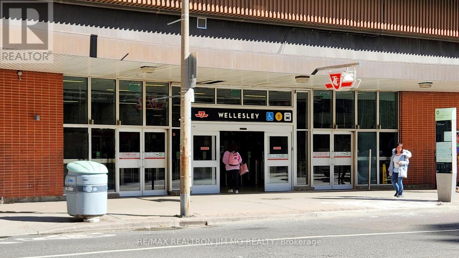 1501 - 11 Wellesley Street W, Toronto, Ontario M4Y 0G4 - Photo 42 - C12885418