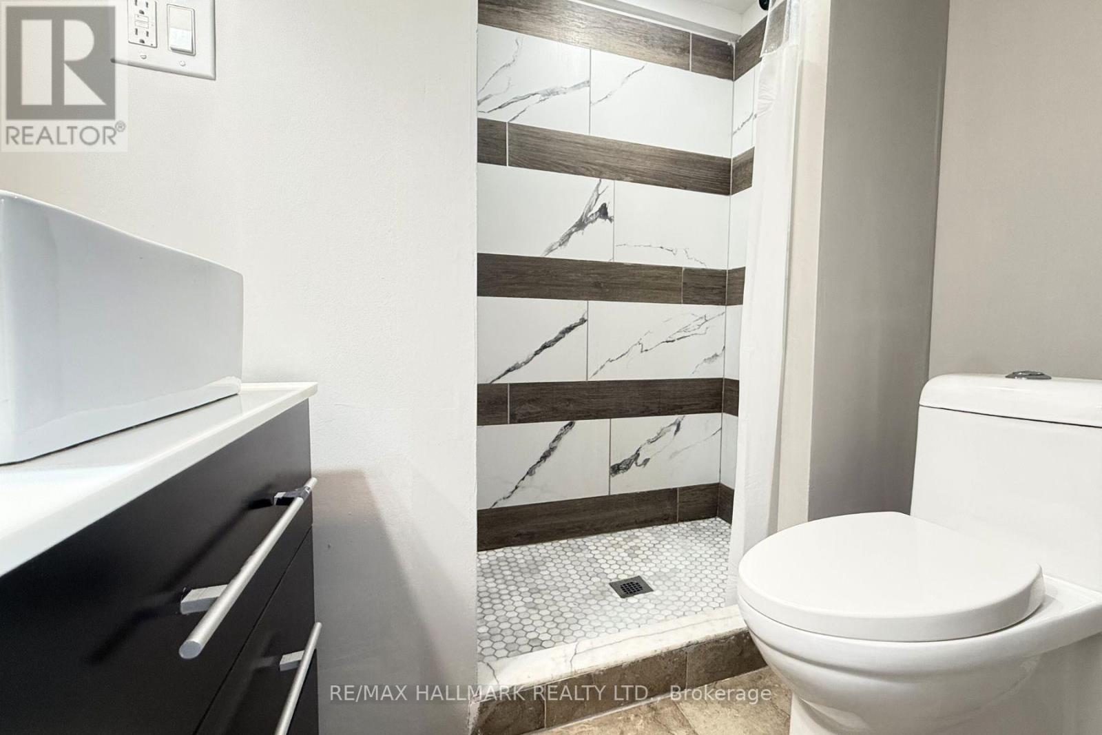 103 Guthrie Crescent, Whitby, Ontario  L1P 1A6 - Photo 13 - E12885434