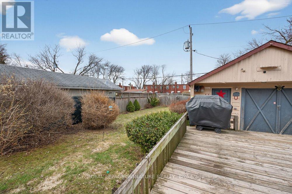 36 Ainsdale Road, Toronto (Wexford-Maryvale), Ontario  M1R 3Y8 - Photo 38 - E12885442