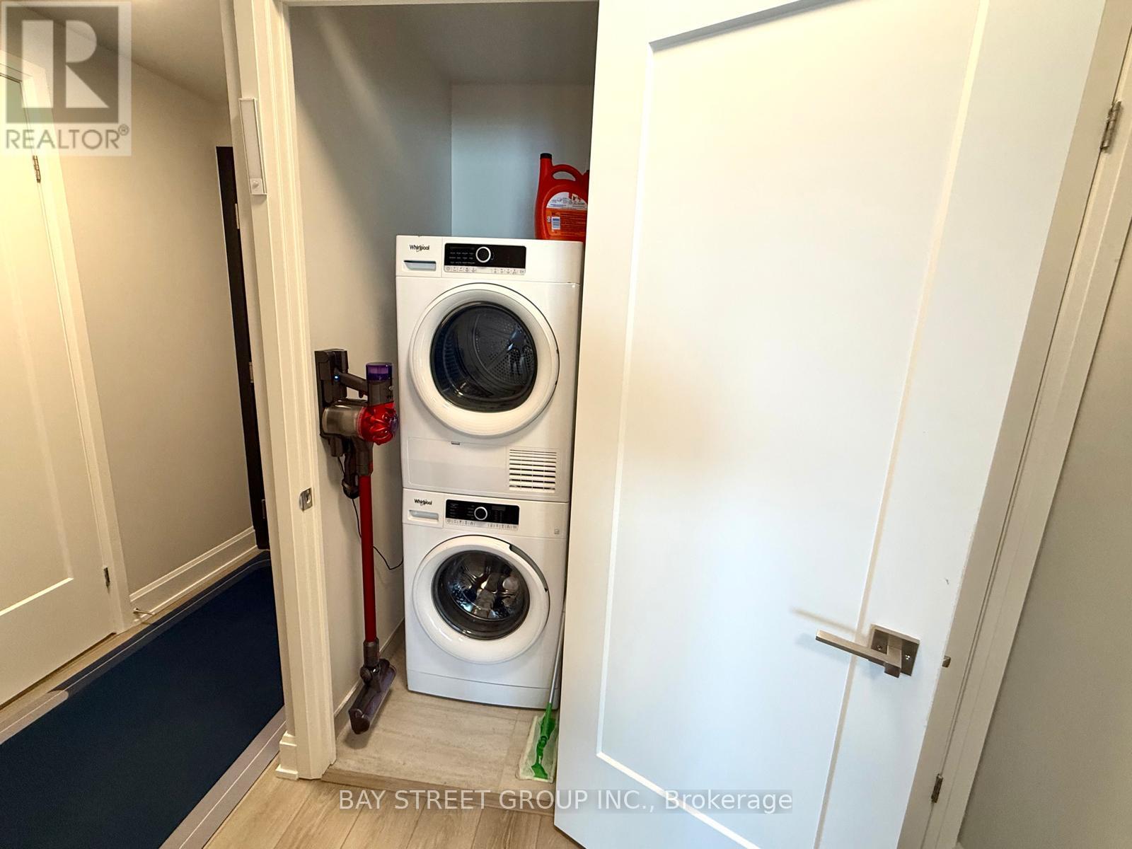 1008 - 38 Gandhi Lane, Markham, Ontario  L3T 0G9 - Photo 28 - N12885414