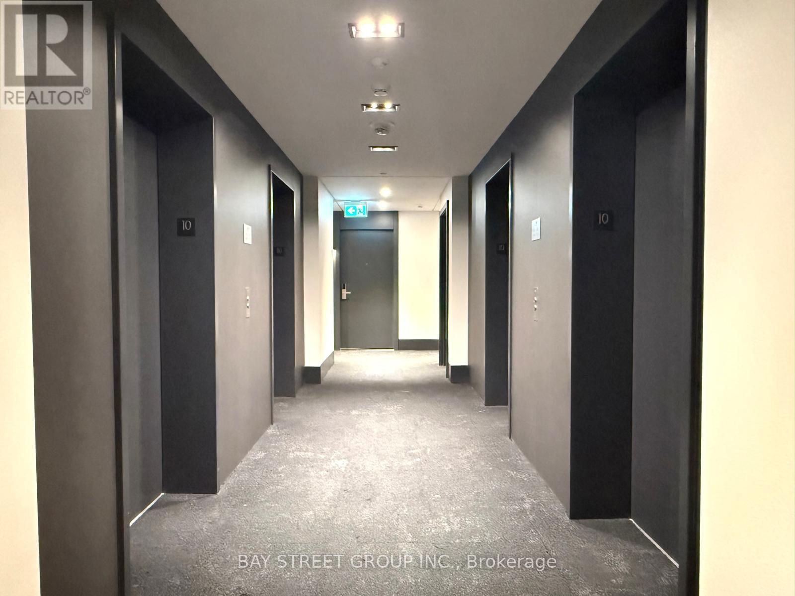 1008 - 38 Gandhi Lane, Markham, Ontario  L3T 0G9 - Photo 6 - N12885414