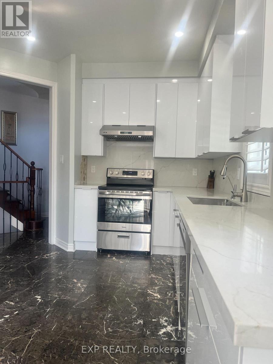 129 Ledge Rock Drive, Vaughan, Ontario  L4H 2G7 - Photo 10 - N12885420