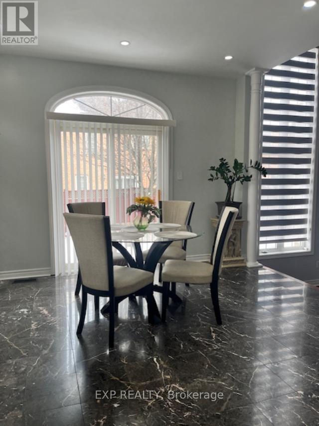 129 Ledge Rock Drive, Vaughan, Ontario  L4H 2G7 - Photo 15 - N12885420