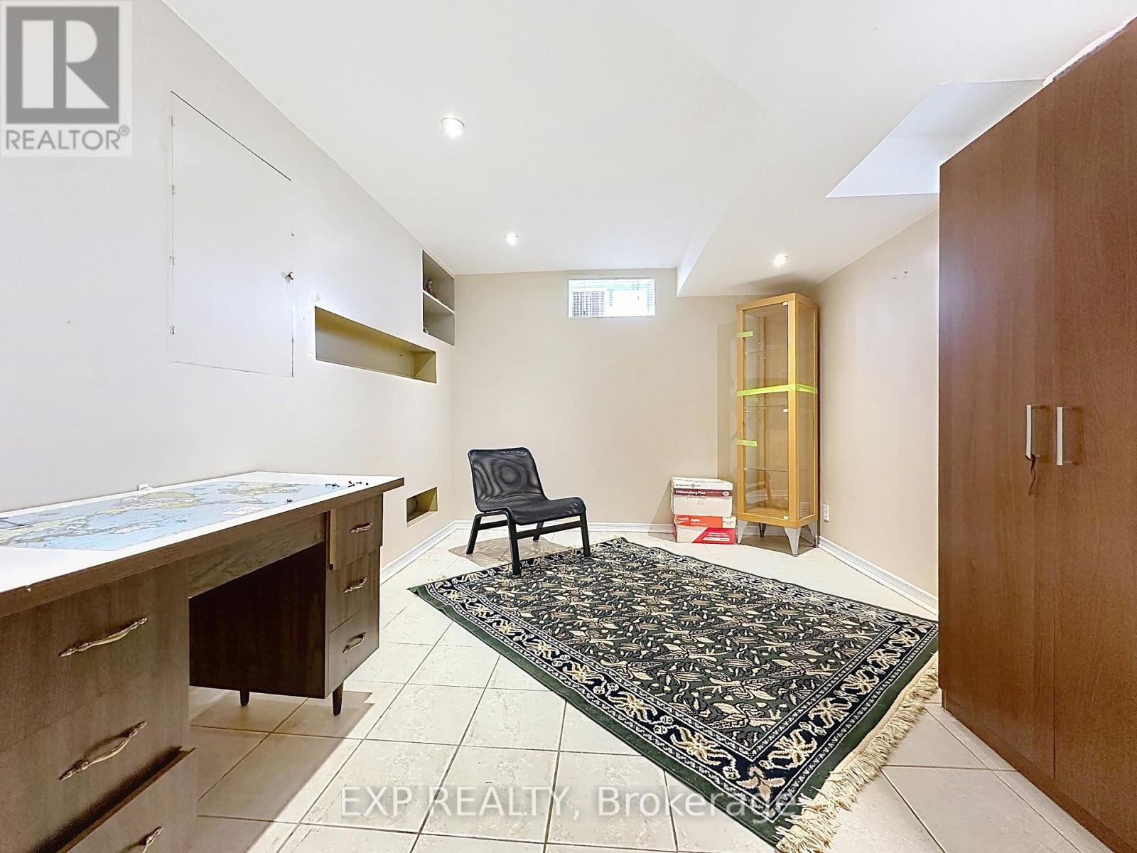 129 Ledge Rock Drive, Vaughan, Ontario  L4H 2G7 - Photo 26 - N12885420