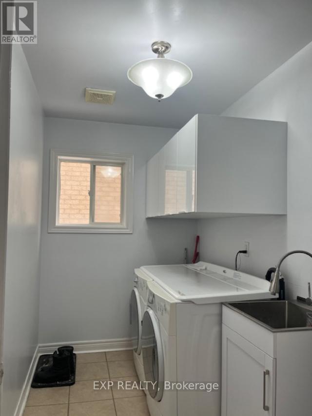 129 Ledge Rock Drive, Vaughan, Ontario  L4H 2G7 - Photo 28 - N12885420