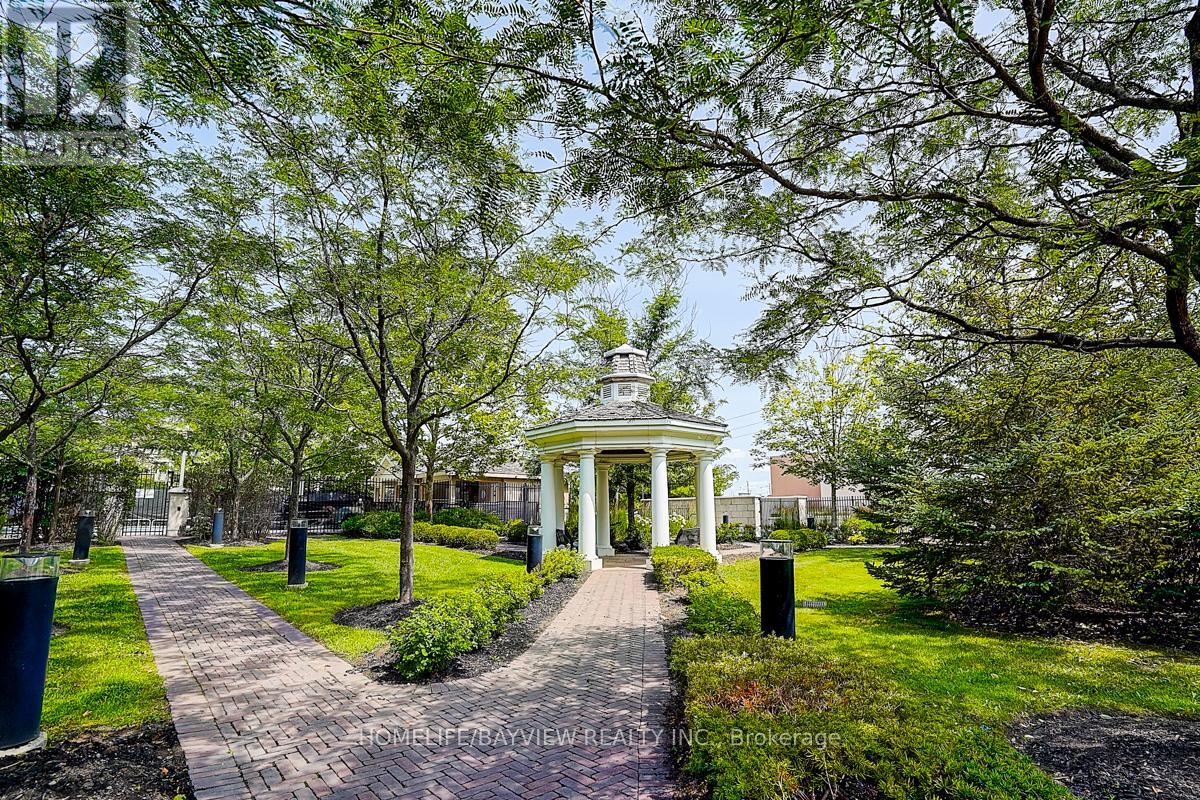 216 - 111 Civic Square Gate, Aurora, Ontario  L4G 0S6 - Photo 2 - N12885430