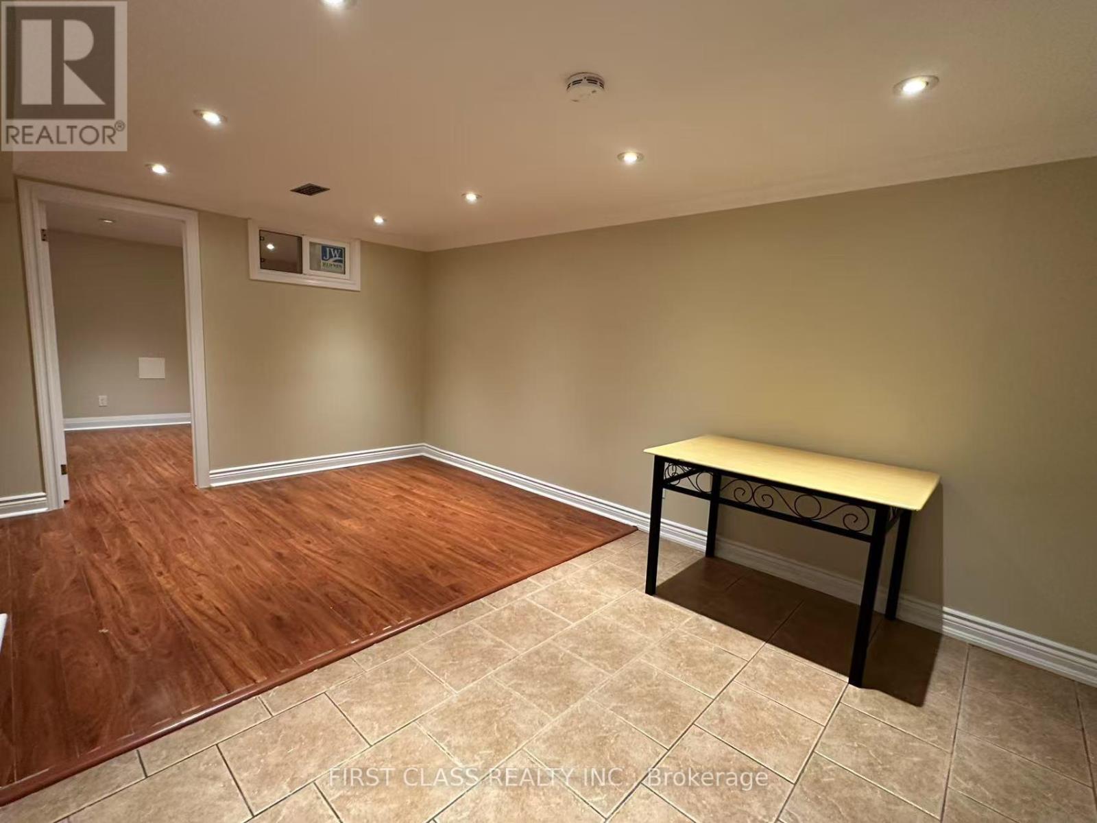 53 Aberfeldy Crescent, Markham (German Mills), Ontario  L3T 4C1 - Photo 2 - N12885436