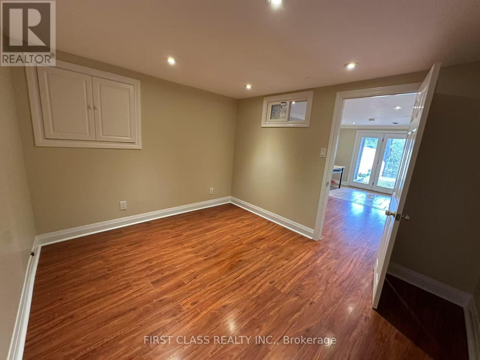 53 Aberfeldy Crescent, Markham (German Mills), Ontario  L3T 4C1 - Photo 3 - N12885436