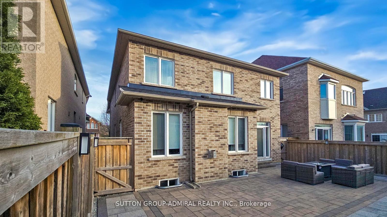 186 Ascalon Drive, Vaughan, Ontario  L6A 0M8 - Photo 4 - N12885440