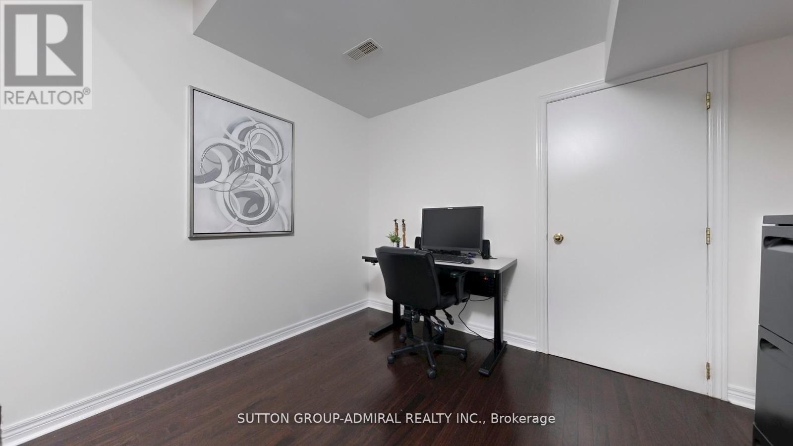 186 Ascalon Drive, Vaughan, Ontario  L6A 0M8 - Photo 7 - N12885440