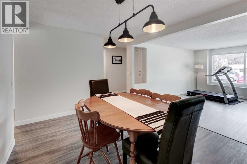 959 Bracewood Rise Sw, Calgary, Alberta  T5W 3E8 - Photo 14 - A2289112