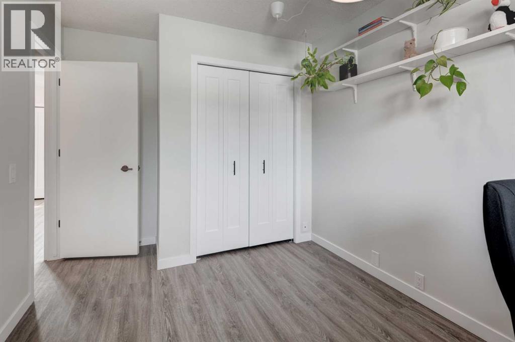 959 Bracewood Rise Sw, Calgary, Alberta  T5W 3E8 - Photo 26 - A2289112