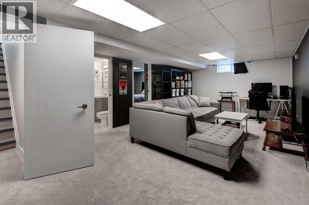 959 Bracewood Rise Sw, Calgary, Alberta  T5W 3E8 - Photo 28 - A2289112