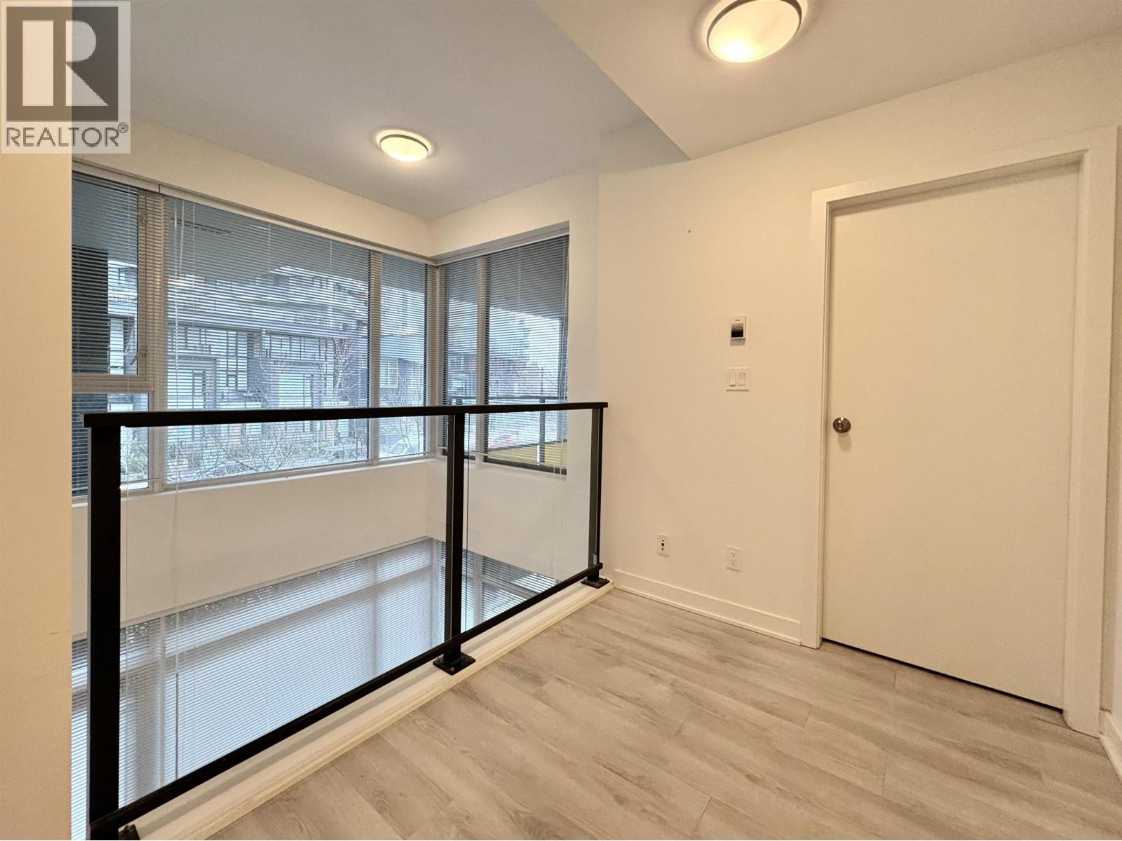 Listing Picture 23 of 32 : 8842 UNIVERSITY CRESCENT, Burnaby / 本拿比 - 魯藝地產 Yvonne Lu Group - MLS Medallion Club Member