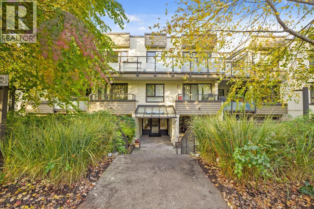 105 621 E 6TH AVENUE, Vancouver, British Columbia