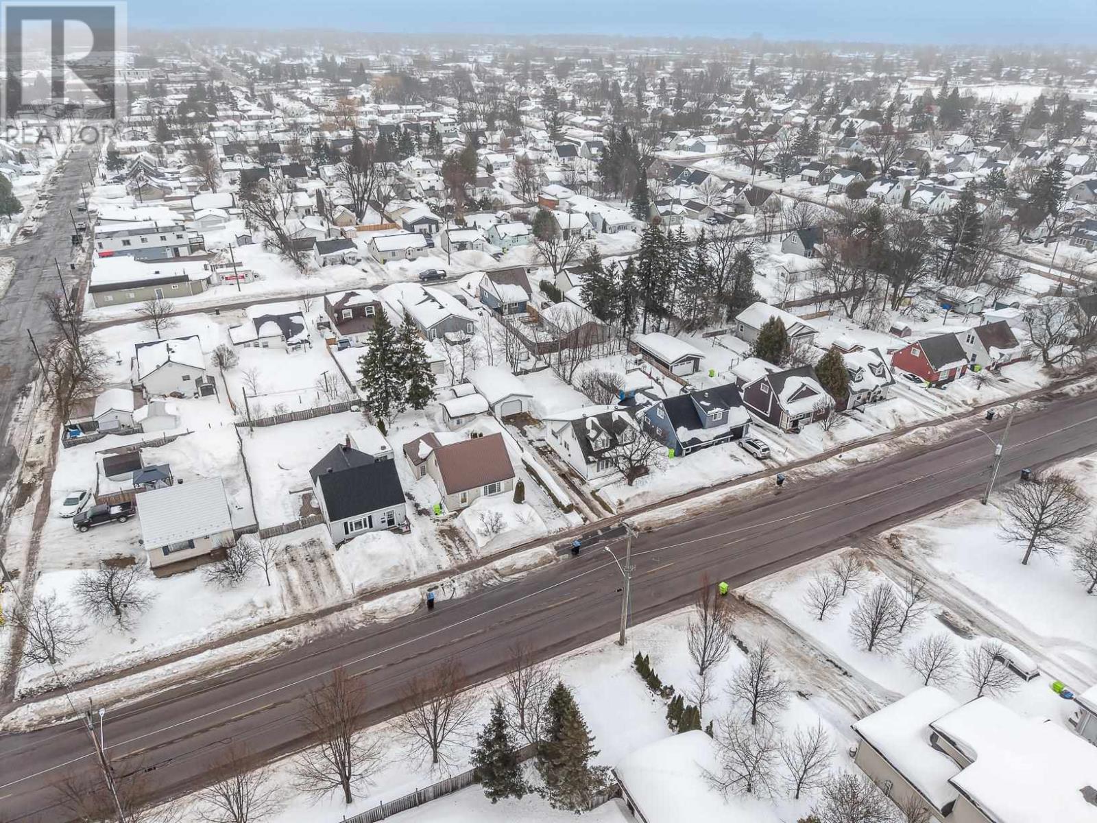 196 Macdonald Ave, Sault Ste. Marie, Ontario  P6B 1H5 - Photo 49 - SM260436