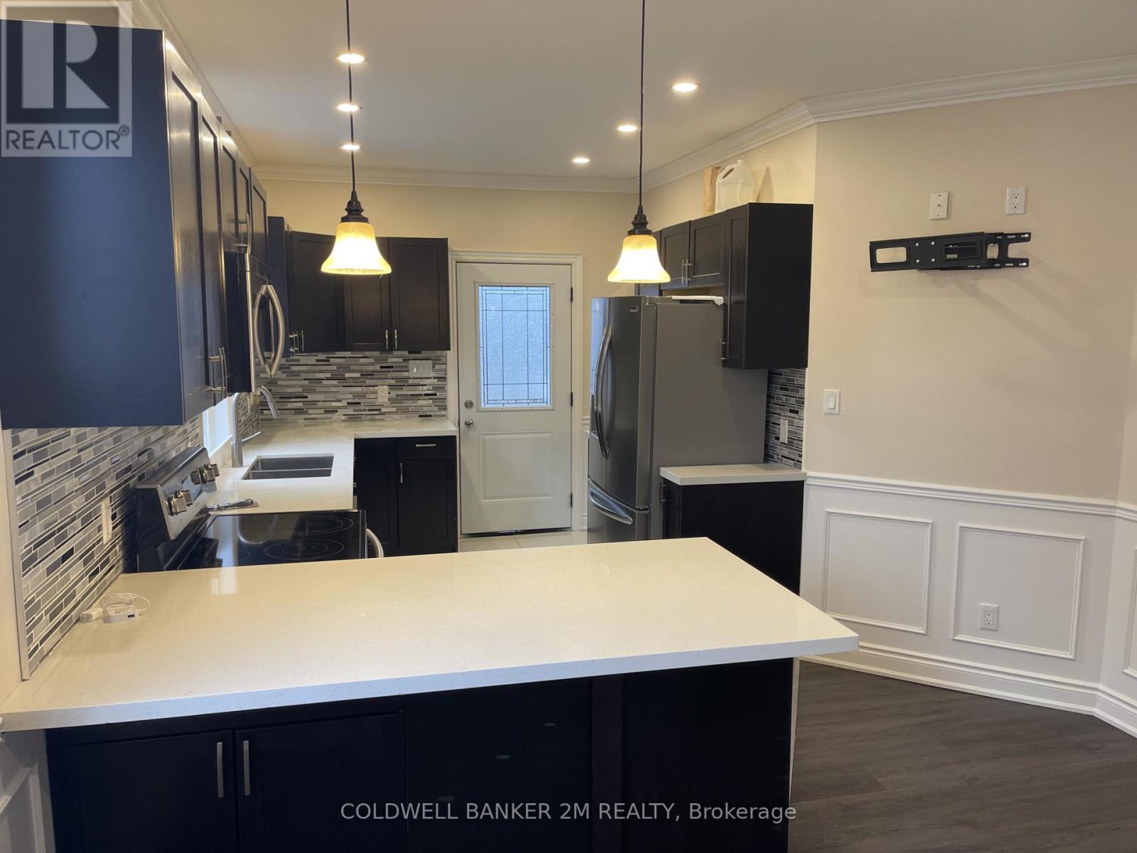 1 - 242 Kendal Avenue, Oshawa (O'neill), Ontario  L1G 5B5 - Photo 5 - E12885520