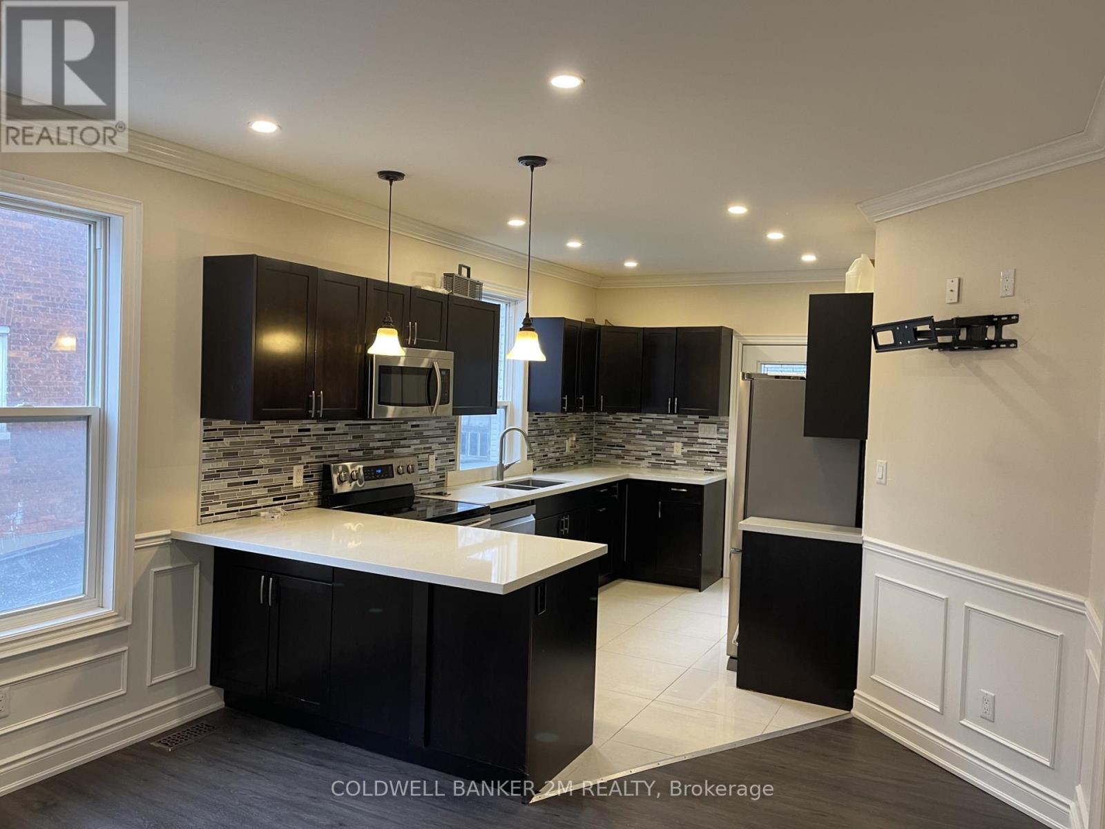 1 - 242 Kendal Avenue, Oshawa (O'neill), Ontario  L1G 5B5 - Photo 6 - E12885520